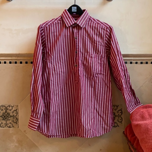 Custom red and while broadcloth popover - Picture 1 of 3